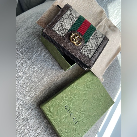 Gucci Wallet - Picture 1 of 10